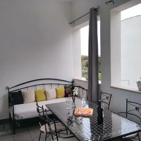 Apartment Tomo